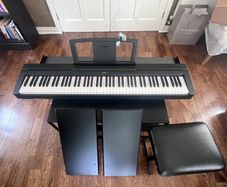Yamaha P-35 Digital Piano + Wooden Stand + Chair