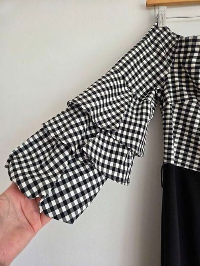 Joseph Ribkoff black and white off shoulders dress