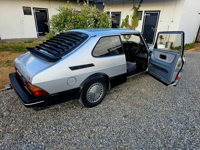 1986 Saab 900i 8v Flat-Nose (Unique Diplomatic Restoration)