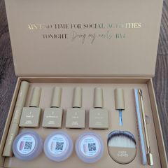 Salon Style Nail Polish Kit