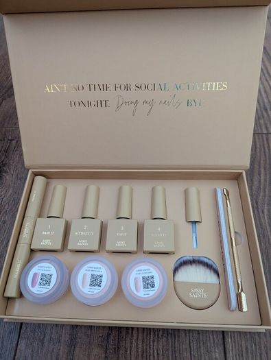 Salon Style Nail Polish Kit