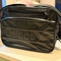 Adidas Originals 2000s Airliner Messenger Bag - Black