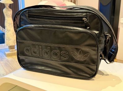Adidas Originals 2000s Airliner Messenger Bag - Black