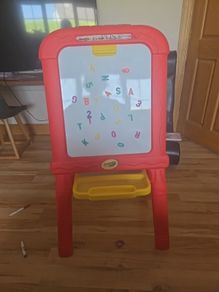 kids whiteboard/blackboard with magnets