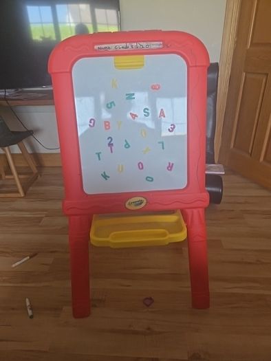 kids whiteboard/blackboard with magnets