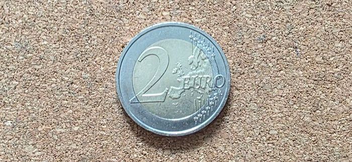 2 euro coin