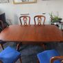 Extendable Table and Chairs Image 6
