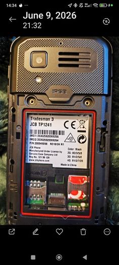 JCB Tradesman 3 Smart Feature Rugged Waterproof 4g Mobile Sim-Free Dual-Sim Phone With Whatsapp - Black