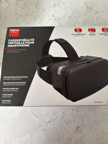 VR headset