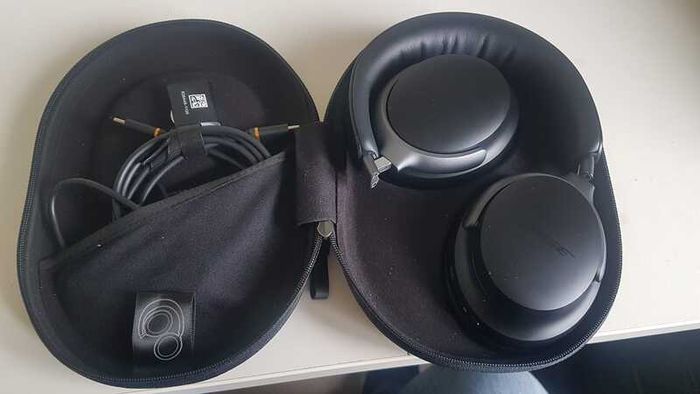 BOSE Quiet Comfort (QC) Ultra Headphones