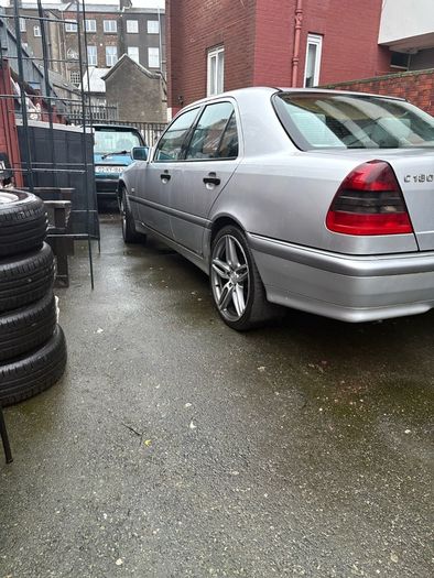 Mercedes c180 classic manual