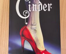 Marissa Meyer - Cinders - Teen book