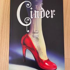Marissa Meyer - Cinders - Teen book