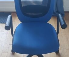 Desk chair