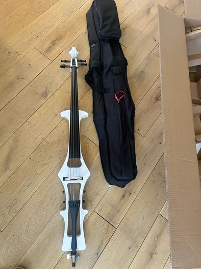Gear4music White Electric Cello 4/4 Barely Used