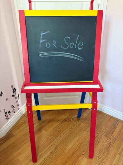 Kids wooden easel