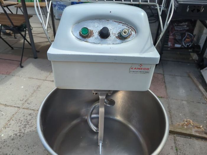 Kaneco Spiral Mixer 30L  12kg Flour Capacity  Pr