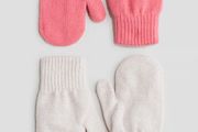 H&amp;M 2 pack of pink mittens Size 4 months-3 years EUC