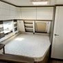 2023 Hobby 6 berth caravan, like new. Image 9