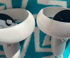 Oculus quest 2 VR with kiwi elite strap