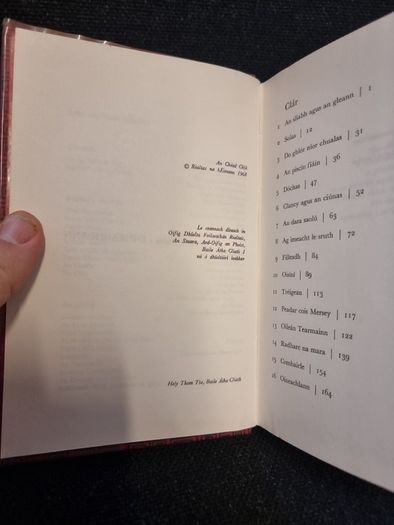 Oineachlann. Hardcover . First Edition. 1968 . Criostoir O Floinn