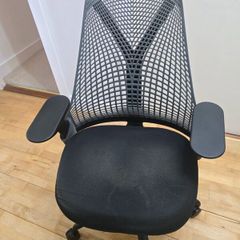 Herman Miller Mirra 2 Butterfly Chair