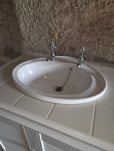 1990's Armitage Shanks Sink unit