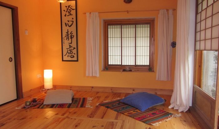 Japanese Antiques &Curiosities