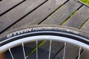 2 pieces 26"front wheels like new &amp; with new tyres