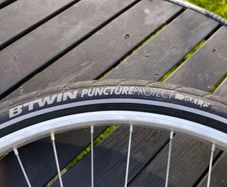 2 pieces 26"front wheels like new & with new tyres