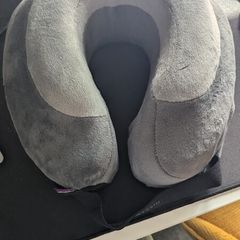 Travel pillow