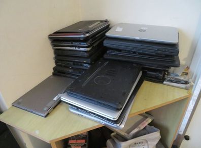 48 Laptops, for parts / repair ONLY