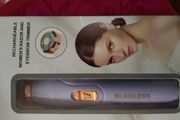 Razor - Ladie's Razor and Eyebrow Trimmer