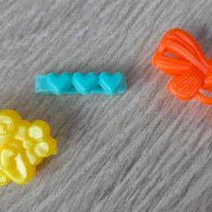 Dolls hair clips