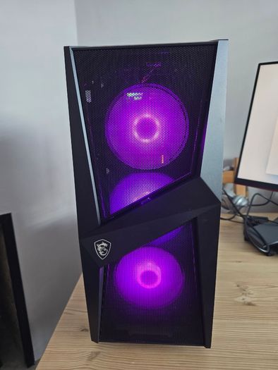 Rx 6800xt & Ryzen 7 5700x3d Gaming Pc