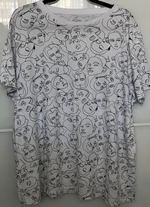 Plus Size T-shirt Size 2XL
