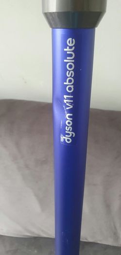 Dyson V11