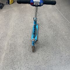 MICRO kids scooter with lights and stand