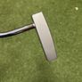 Taylormade TP Reserve 34' putter Image 6