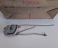 Toyota Carina R/H Door Lock.