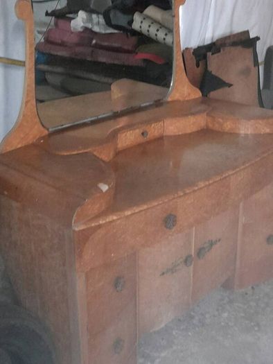 French kitchen dresser