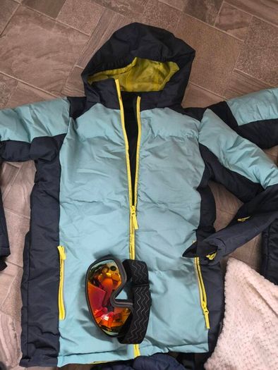 Skiing gear