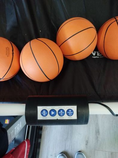 arcade basketball ball game