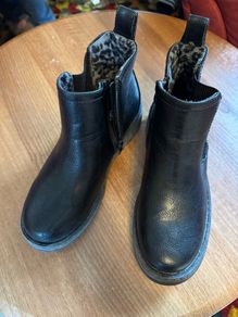 Women's boots