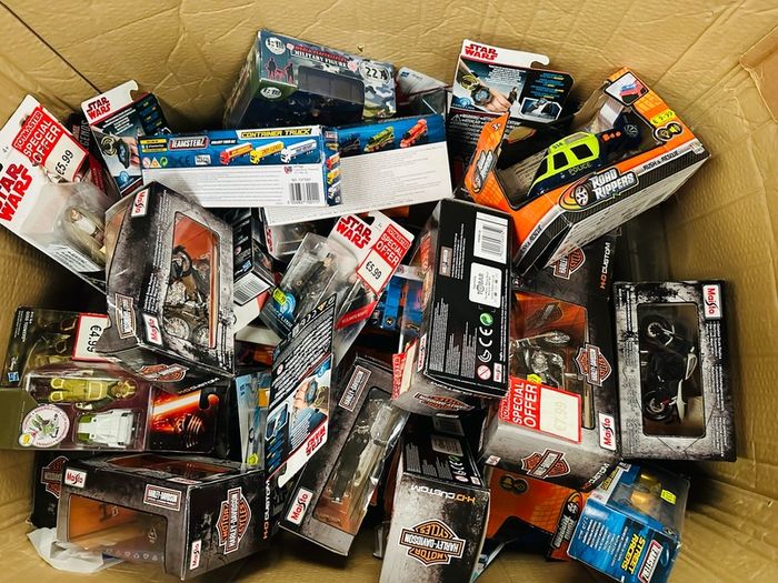80 Pieces Branded Star Wars Toys - Harley Davidson Etc