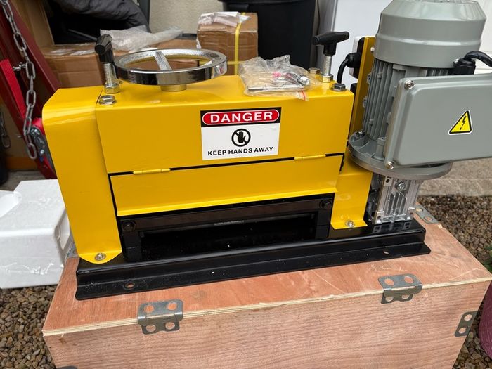 1.5-38MM Wire Stripping Machine 370W Wire Stripper Machine with 10 Blades  Electric Cable Stripper Machine 220v