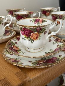 Royal Albert "Old Country Roses" tea trio