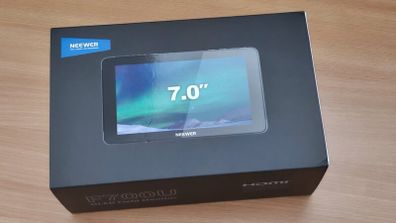 Neewer F700U 7" OLED Touchscreen Field Monitor 1200nits 4K HDMI 3G-SDI 3D LUT
