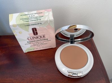 Clinique Beyond Perfecting Powder Foundation & Concealer in shade Cream Chamois - New / Boxed