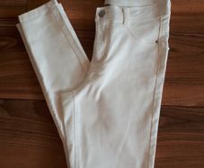 White skinny jeans
